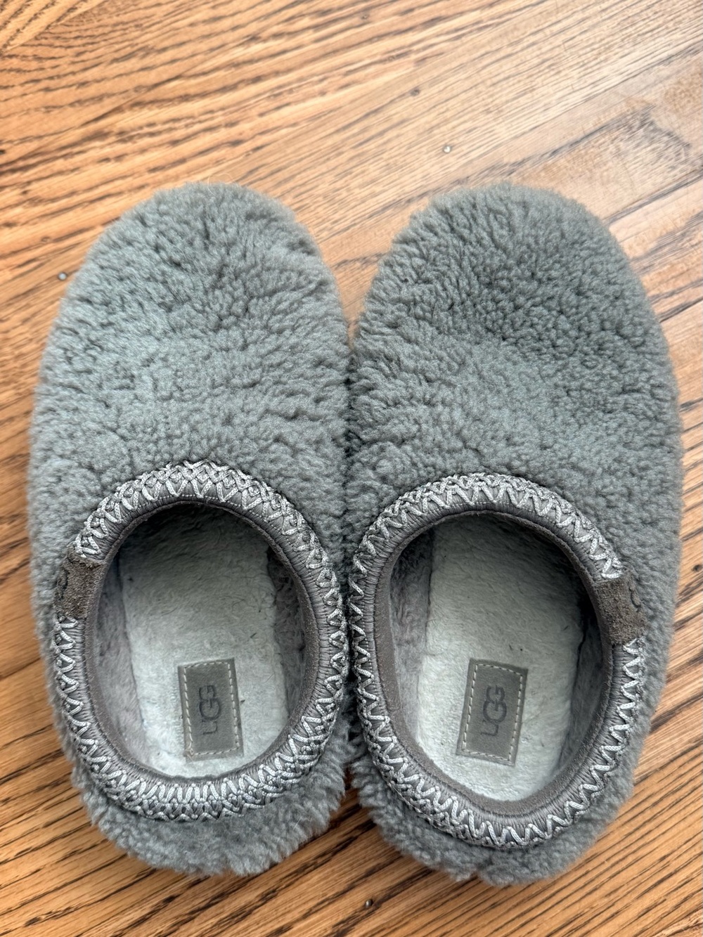 UGG Tasman Maxi Curly Kid Shoes